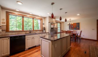 7 High St, Brandon, VT 05733