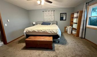13498 Westbrook St, Ackley, IA 50601