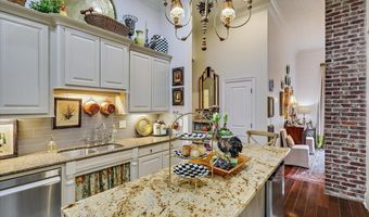 118 Flowers Ln, Brandon, MS 39047
