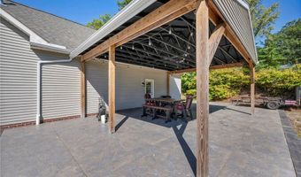 596 Vaughn Trl, Akron, OH 44319