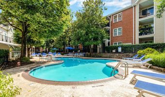 3307 WYNDHAM Cir 2157, Alexandria, VA 22302