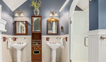 12 Ashley Dr, Belfast, ME 04915