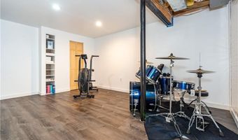 7 Wickham Rd, North Kingstown, RI 02852