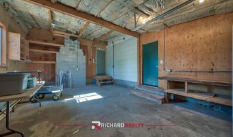 52 Road 8UC, Clark, WY 82435