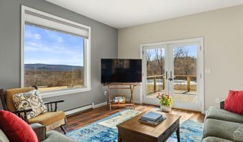 150 Sawchuck Rd, Ancram, NY 12502