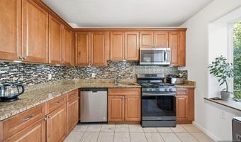 120 Johnson Ave, Bergenfield, NJ 07621