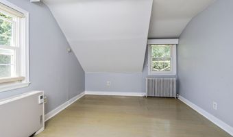 28 Tudor Rd, Albany, NY 12203