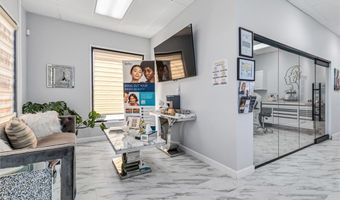 5642-211 E La Palma Ave, Anaheim, CA 92807