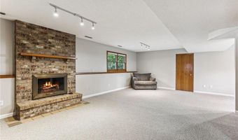 12555 Driftwood Ln, Apple Valley, MN 55124