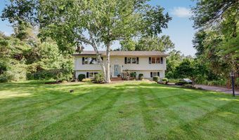 17 Green Hill Rd, Bethany, CT 06524