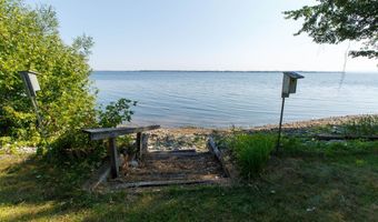 915 Fiske Rd, Alburgh, VT 05440