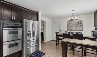 117 E Windswept Dr, Amsterdam, NY 12010