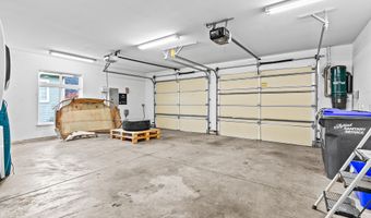 517 Lakota Way, Ashland, OR 97520