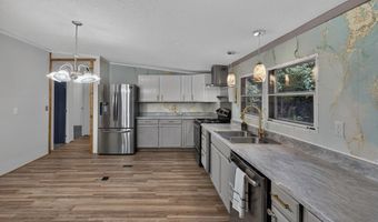 623 Barn Rd, Bonneau, SC 29431