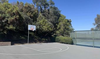 4577 Essex Ct, Carlsbad, CA 92010