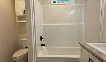 166 Boston Tpke C, Bolton, CT 06043