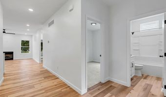 457 Rosedale Ter, Ballwin, MO 63021