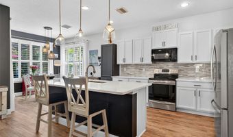 359 LAUREL FALLS Dr, Apollo Beach, FL 33572