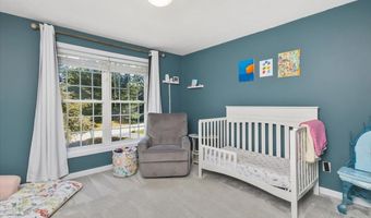 36 Summit Rd, Bedford, NH 03110