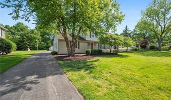 195 Shawnee Trl, Aurora, OH 44202