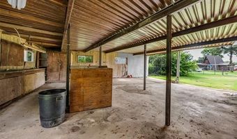 619 W 3rd St, Beggs, OK 74421