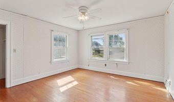 418 SE Grant St, Ankeny, IA 50021