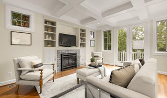 811 26TH Pl S, Arlington, VA 22202