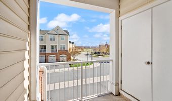 23305 MILLTOWN KNOLL Sq 106, Ashburn, VA 20148