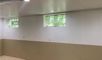 1015 Moneta Ave, Aurora, OH 44202