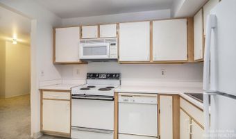 2235 S Huron Pkwy 4, Ann Arbor, MI 48104