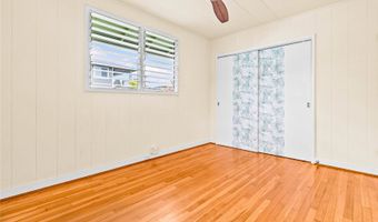 691 Kihapai St B, Kailua, HI 96734