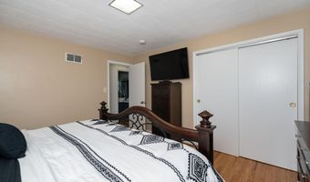 12 Shaw Dr, Alexandria, KY 41001