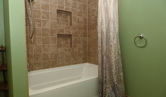 203 Hannah Ave SE, Attalla, AL 35954