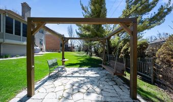1928 N Ridge Ave, Arlington Heights, IL 60004