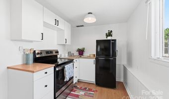 340 Dillingham Cir 1, Asheville, NC 28805