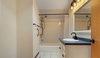 22719 W Silver Lake Ave, Antioch, IL 60002