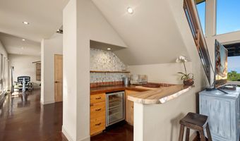 785 W Kuiaha Rd, Haiku, HI 96708