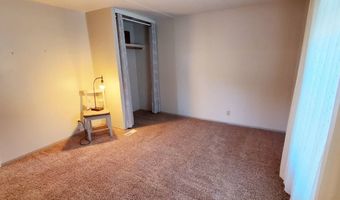 10550 SE 70th Ave 8, Milwaukie, OR 97222