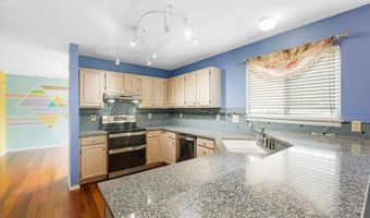208 Kylewood Ct, Ballwin, MO 63021