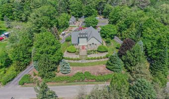 48 Old Searsport Ave, Belfast, ME 04915