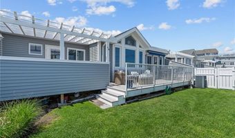 19 Beach St 13, Narragansett, RI 02882