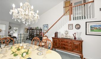 194 Kensington Ct, Aurora, OH 44202