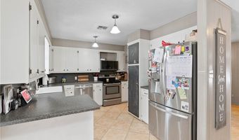 1413 Alta Vista St, Alice, TX 78332