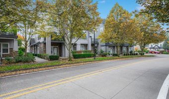 10757 NE RED WING Way 102, Beaverton, OR 97006