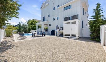 115 9TH St, Beach Haven, NJ 08008
