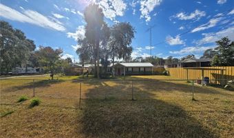 55135 5TH St, Astor, FL 32102