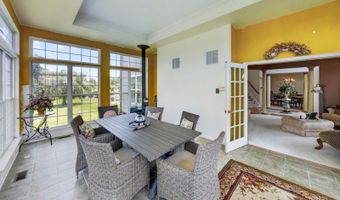 3 Surrey Way, Alexandria Twp., NJ 08867