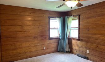 58454 220th St, Austin, MN 55933