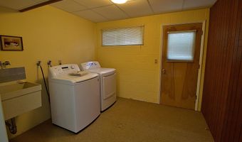 55 Birnam Wood Rd, Ashland, OR 97520