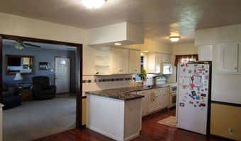 622 Center St, Alden, IA 50006